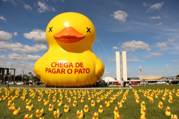 מחאה נגד הנשיאה בברזיל