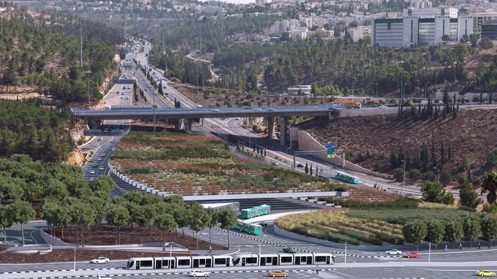 חניון אוטובוסים מקורה צמחייה בירושלים, תחילת עבודה 2017