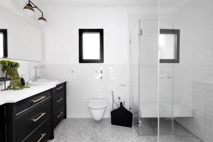 עיצוב חדר אמבטיה, עיצוב מקלחת, עיצוב חדר אמבטיה, חדר אמבטיה לבן